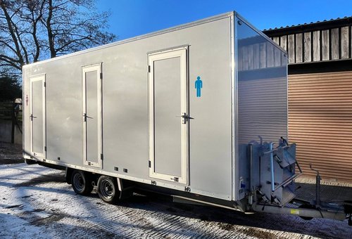 Wedding 3+1 toilet trailer