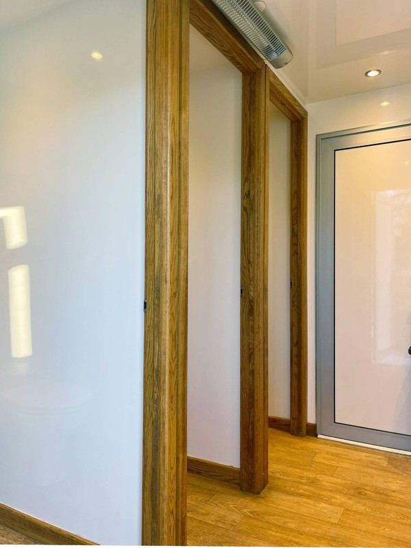 White / wood toilet trailer 3+1