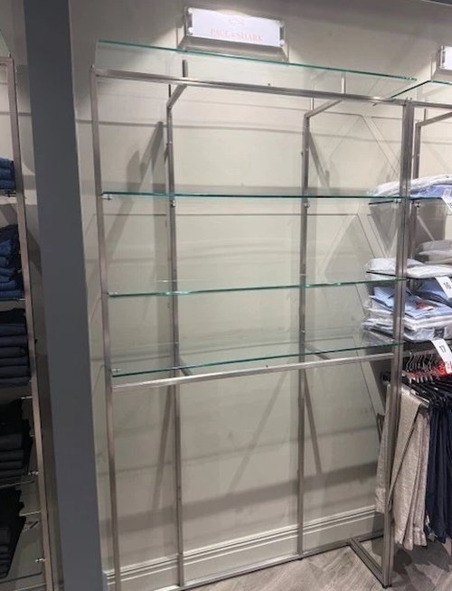 Secondhand Used Peerless-Assigns Shop Fitting For Sale