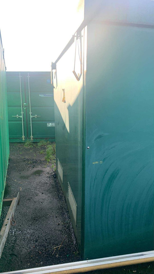 Second Hand GRP Movable Building Shed Second Hand GRP Movable Building Shed