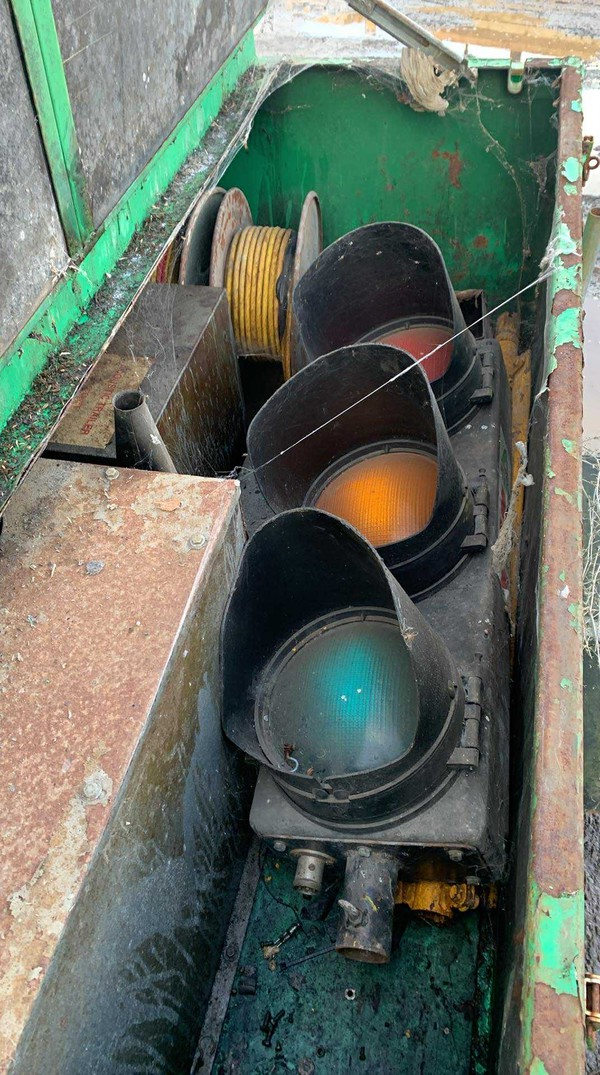 Used Spares Towable Traffic Light Set Used Spares Towable Traffic Light Set