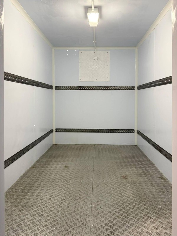 Large Insulated Box Trailer Large Insulated Box Trailer