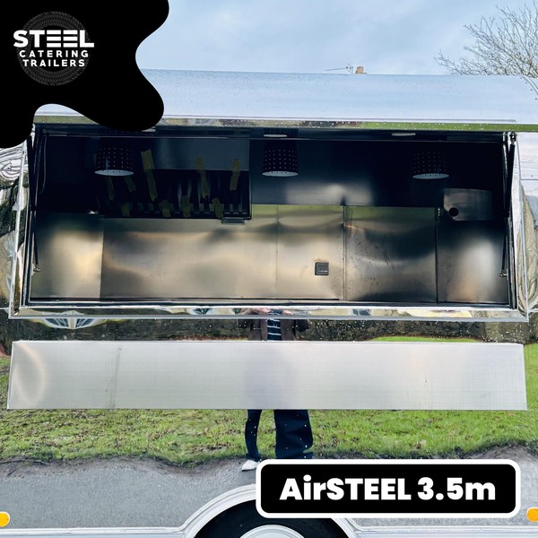 Catering trailer hatch