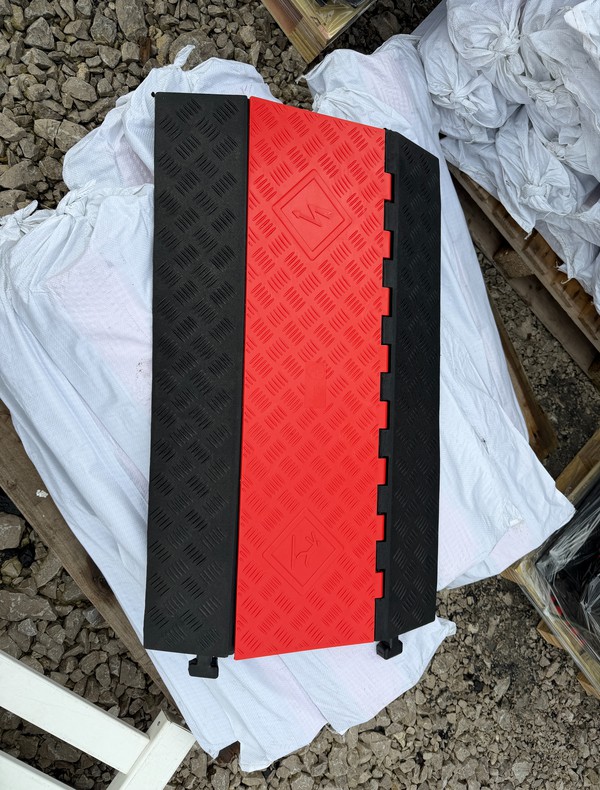 1000x Cable Ramps For Sale