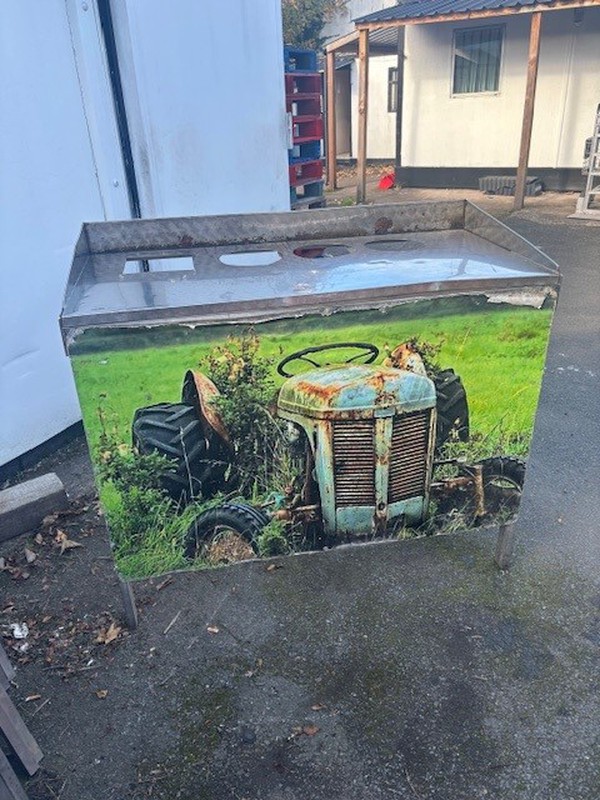 Folding stainless steel tables