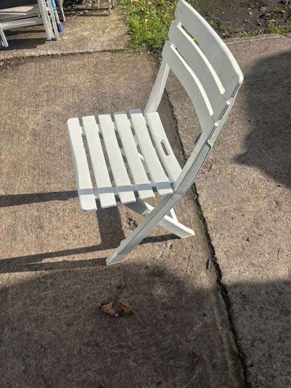 Folding chairs for sale