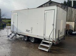 Secondhand Used 3 + 1 Toilet Trailer For Sale