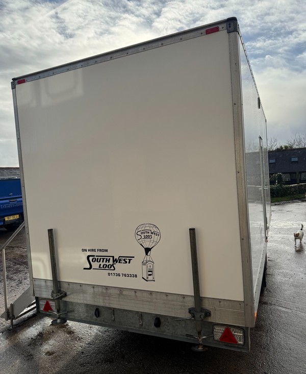 3 + 1 Toilet Trailer For Sale