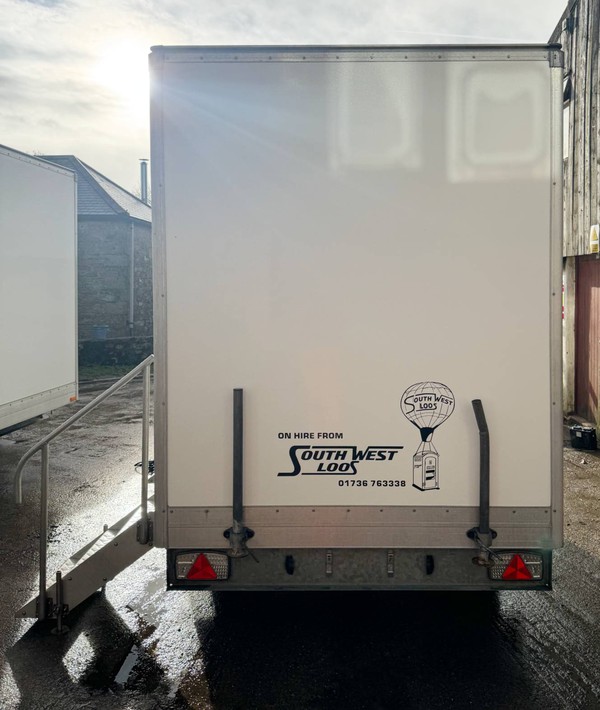 Second hand toilet trailer 1+1