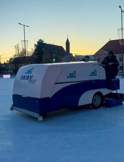 Secondhand Used ICETECH Electric Ice Resurfacer For Sale