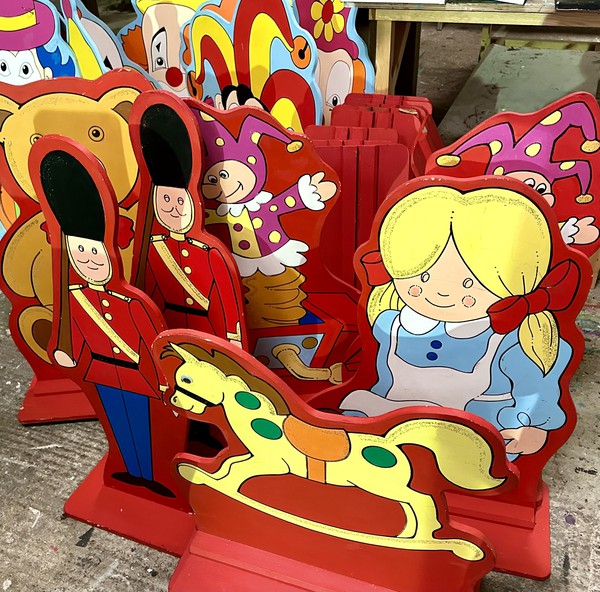 Toy Stands Toy Stands