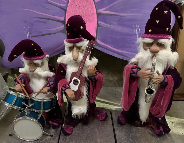Wizards band group prop Wizards band group prop