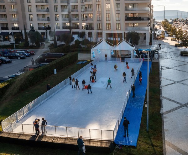 Mobile Real Ice Rink 300m2 For Sale