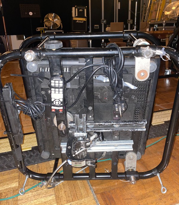 Secondhand Used Panasonic PT-DZ870 Projector Secondhand Used Panasonic PT-DZ870 Projector