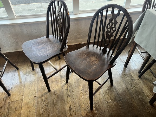 Traditional wooden pub chairs Traditional wooden pub chairs