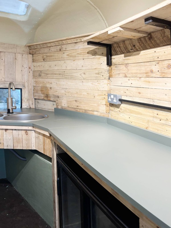 Catering trailer with large work services Catering trailer with large work services