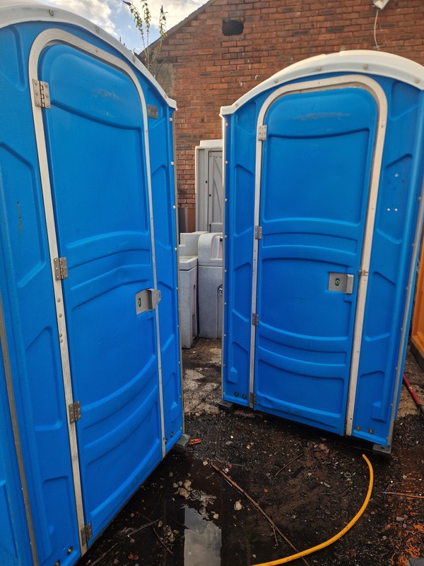 Single Unit Portable Toilets For Sale