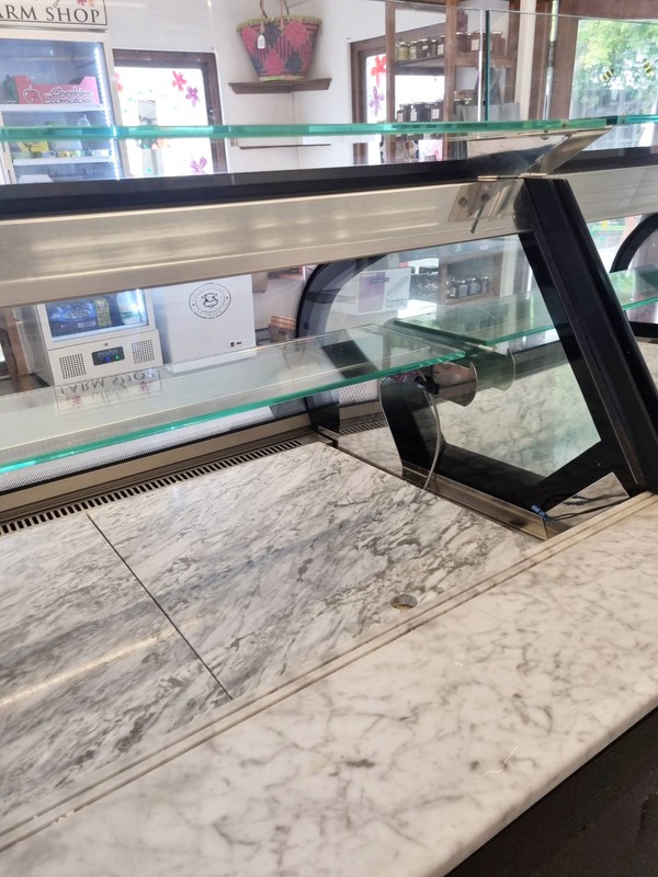 Refrigerated Serve Over Display shop counter