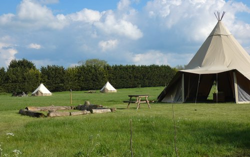 Secondhand Giant Tipi With Porch Kit And Mats