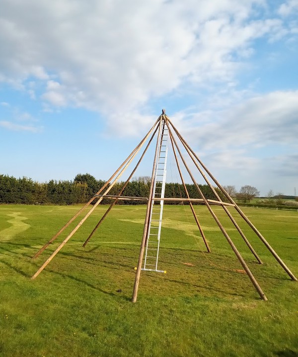 Tipi With Porch And Mats