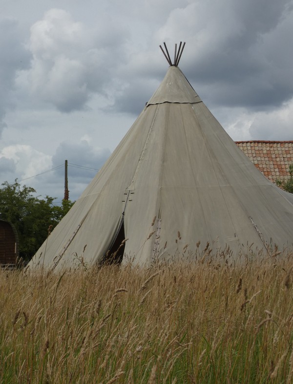 Used Giant Tipi With Porch Kit And Mats
