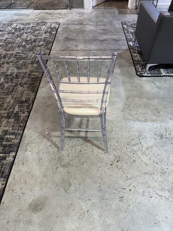 Transparent Chiavari Chairs Transparent Chiavari Chairs