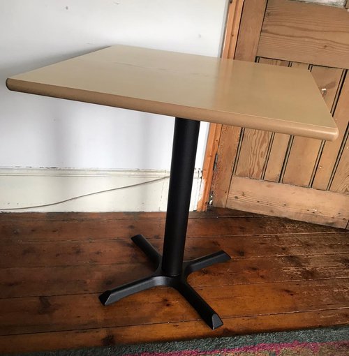 5x 600 Square Natural Ash Veneer Tables