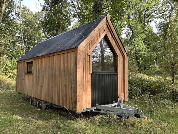 Larch Cabins on Vlemmic Trailers Larch Cabins on Vlemmic Trailers