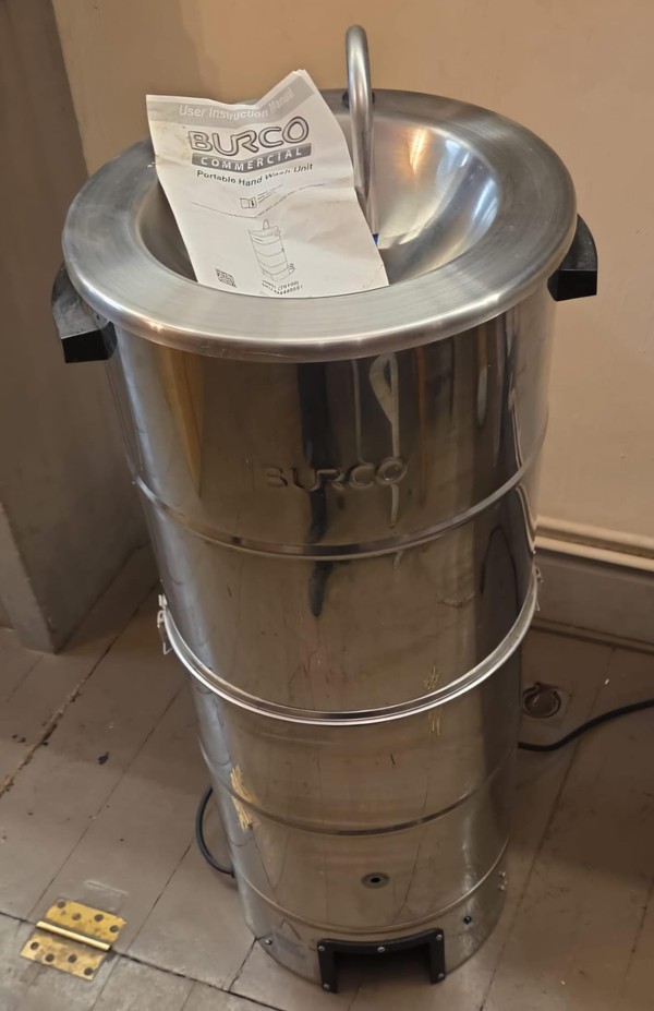 Secondhand Used Portable Burco Hand Wash For Sale