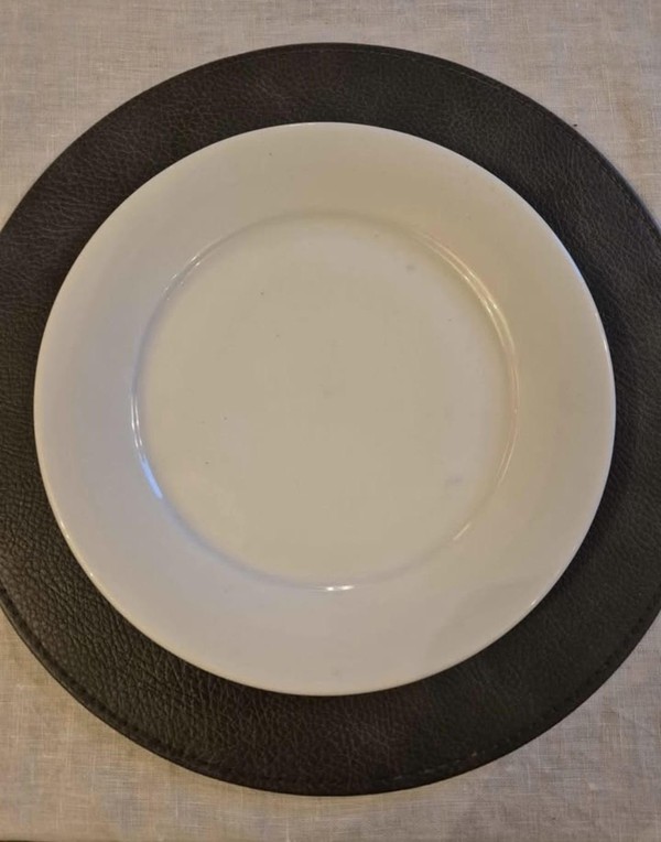 Secondhand Churchill Crockery