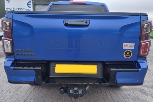 1.9L Isuzu D-Max 1.9L Isuzu D-Max