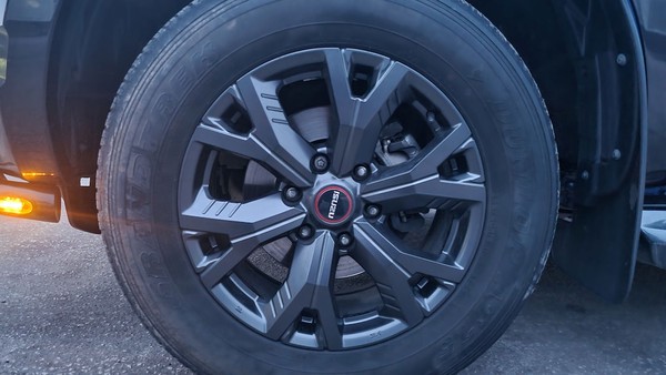 Isuzu D-Max V-Cross Pick Up - Cheshire 16 Isuzu D-Max V-Cross Pick Up - Cheshire 16