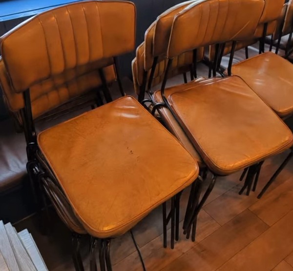 Secondhand 43x Brown Dining Chairs Secondhand 43x Brown Dining Chairs