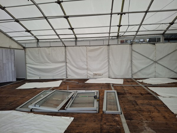 Oasis aluminium doors