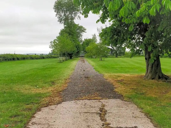 Tents / Caravans or motorhomes Tents / Caravans or motorhomes