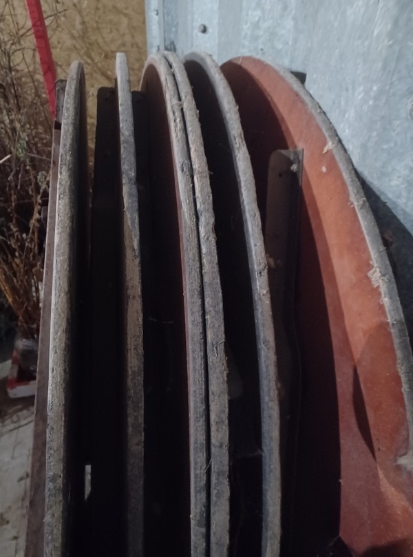 Used 6x 5 Foot Round Tables