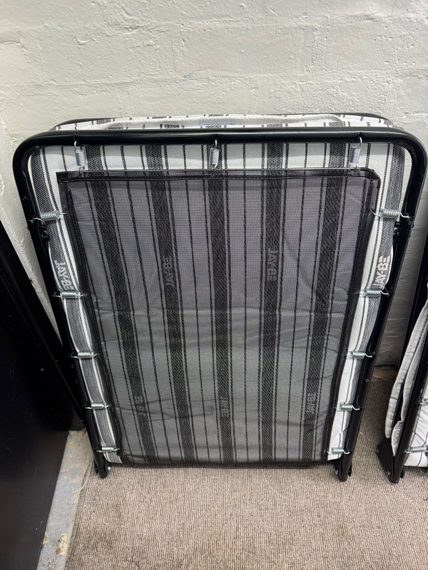 Glamping pod folding beds