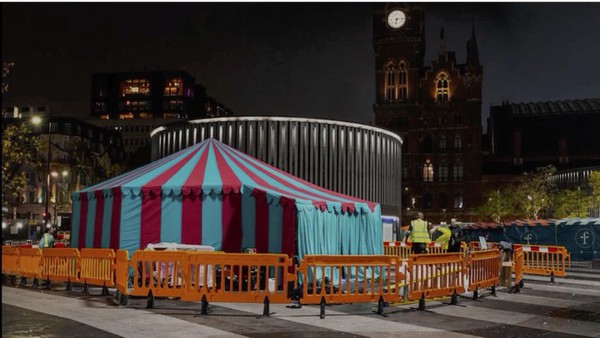 Circus style tent (framed)