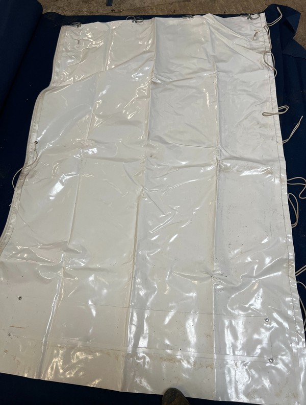 11x 2 Piece Hoecker 2.4m x 3m Plain Walls For Sale