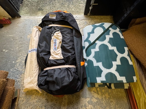 3m bell tent poles, tent and matting