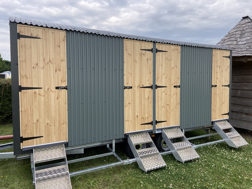 Canaba Showering Shepherds Hut Trailer
