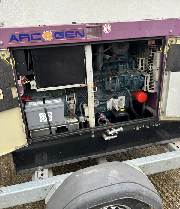 Selling Denyo 20kva generator