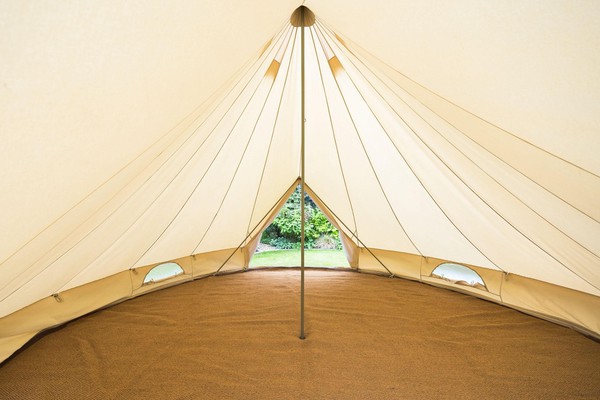 Bell Tent sleeps 10