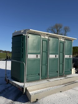 Toilet trailer for sale
