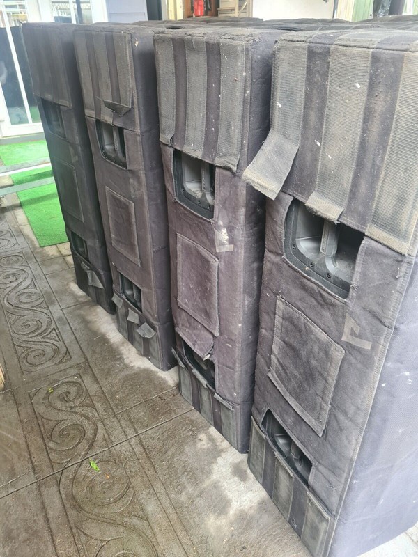 JBL VTS S28 Line array with touring covers