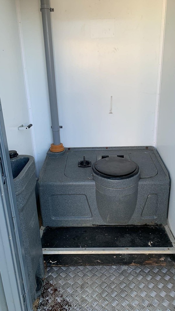 Office/Canteen Cabin With Toilet