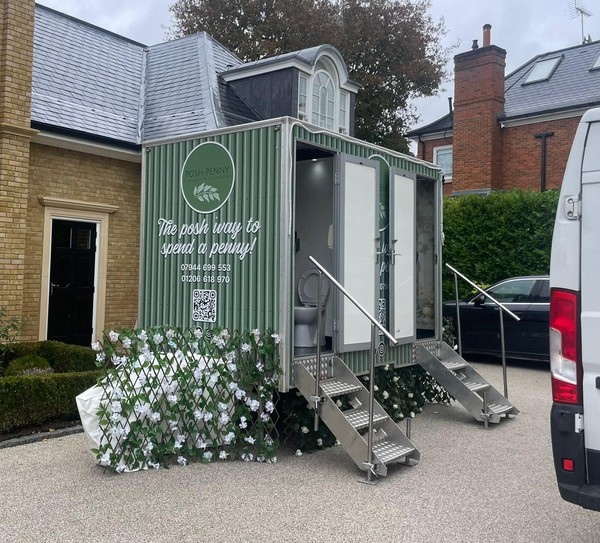 Secondhand 1 + 1 Toilet Trailer For Sale Secondhand 1 + 1 Toilet Trailer For Sale