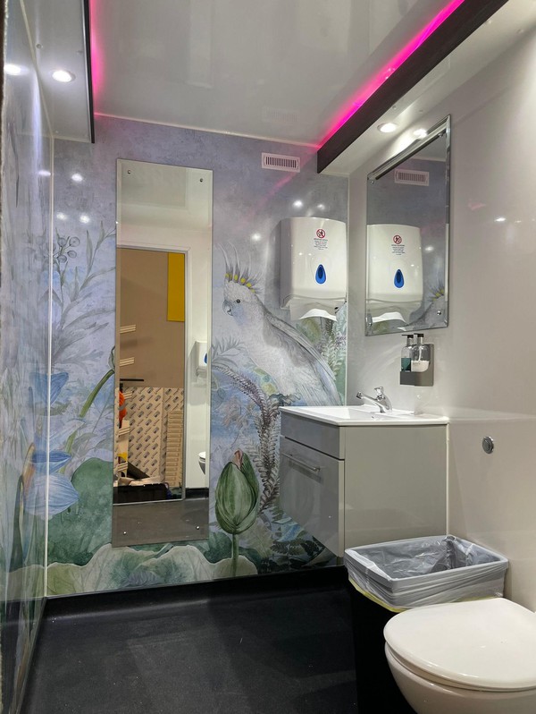 Secondhand Used 1 + 1 Toilet Trailer Secondhand Used 1 + 1 Toilet Trailer