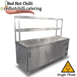 Hot cupboard with heated gantry