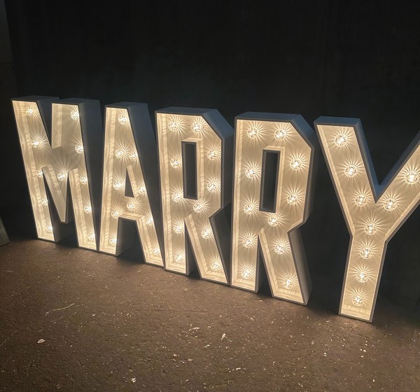 'MARRY ME' Light Up Letters For Sale 'MARRY ME' Light Up Letters For Sale